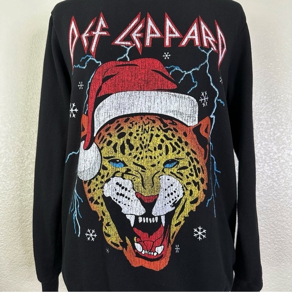 Def Leppard Women's Crewneck Christmas Holiday Graphic Sweatshirt, Sz Large - Picture 5 of 13